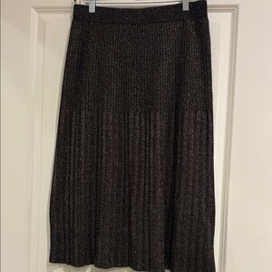 New Black with Gold thread Pleated Midi Skirt 🎄